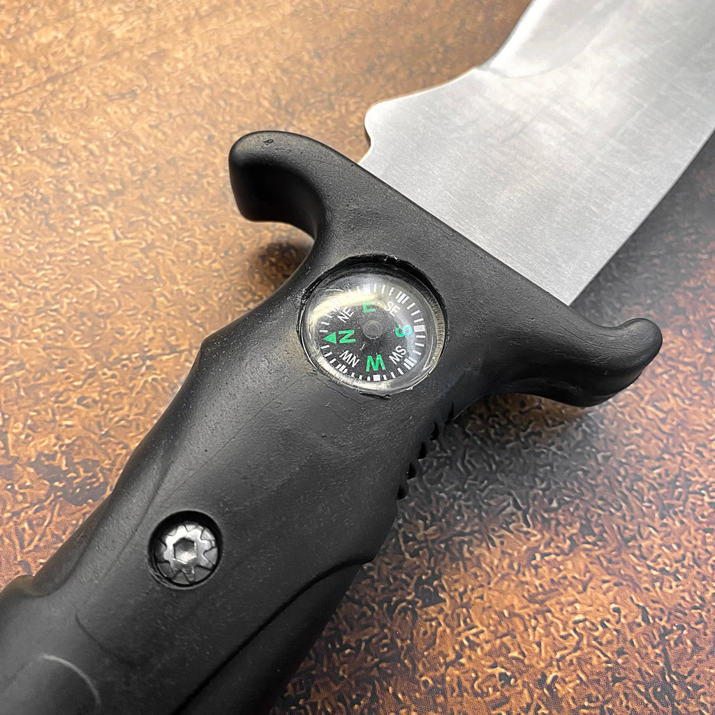 Outdoor knife with safety guard handle