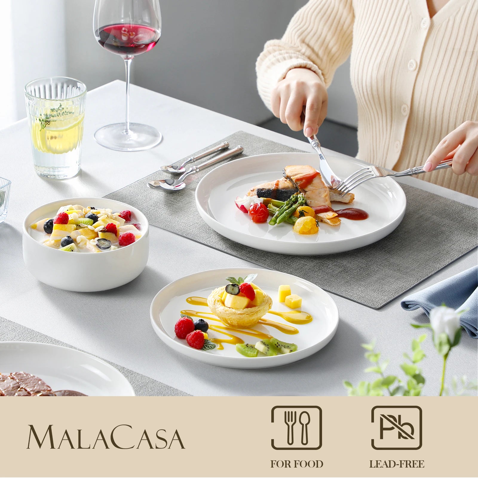 18/36-Pc. Porcelain Dinnerware Set