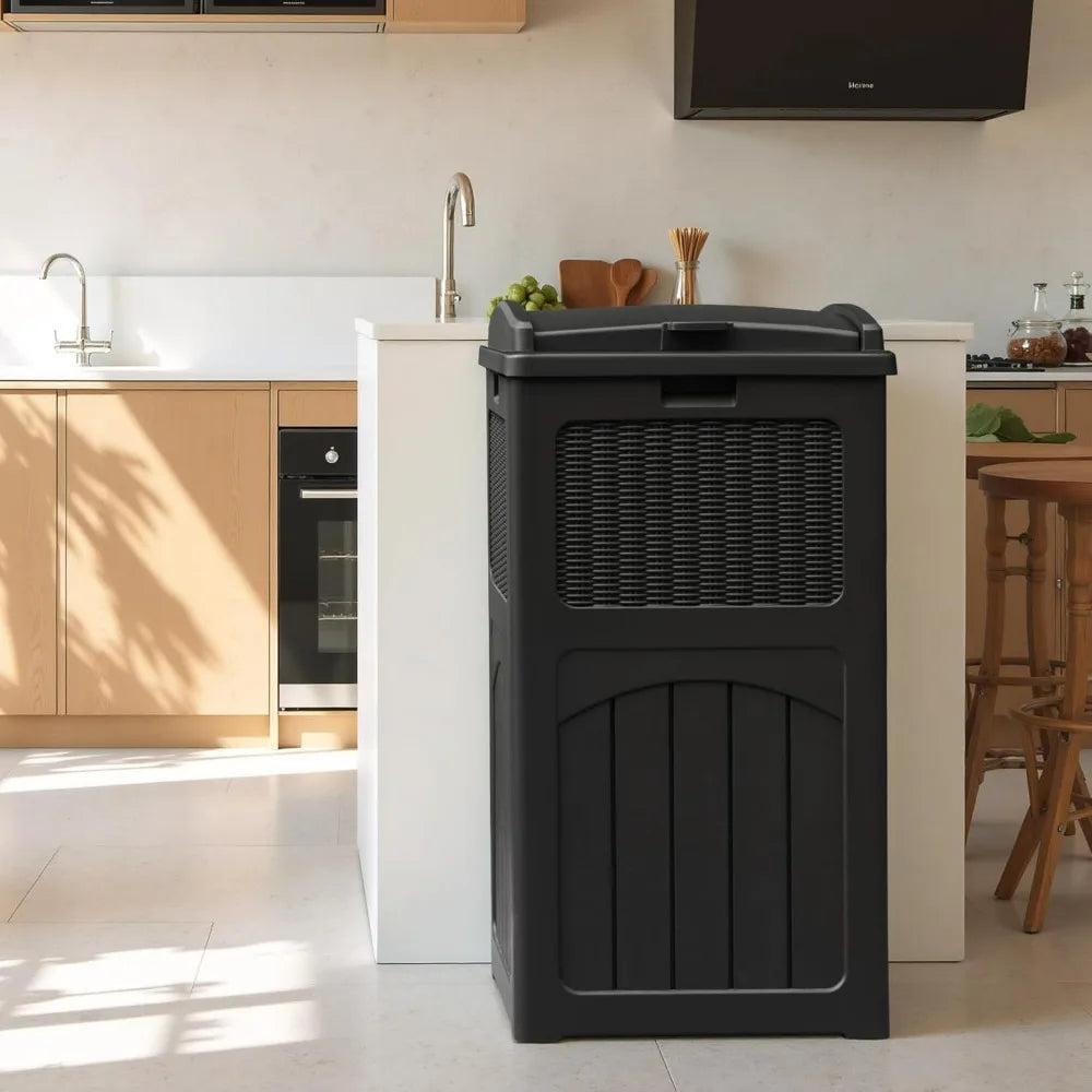 2 pk. 35 Gallon waterproof Trash Can with Lid.