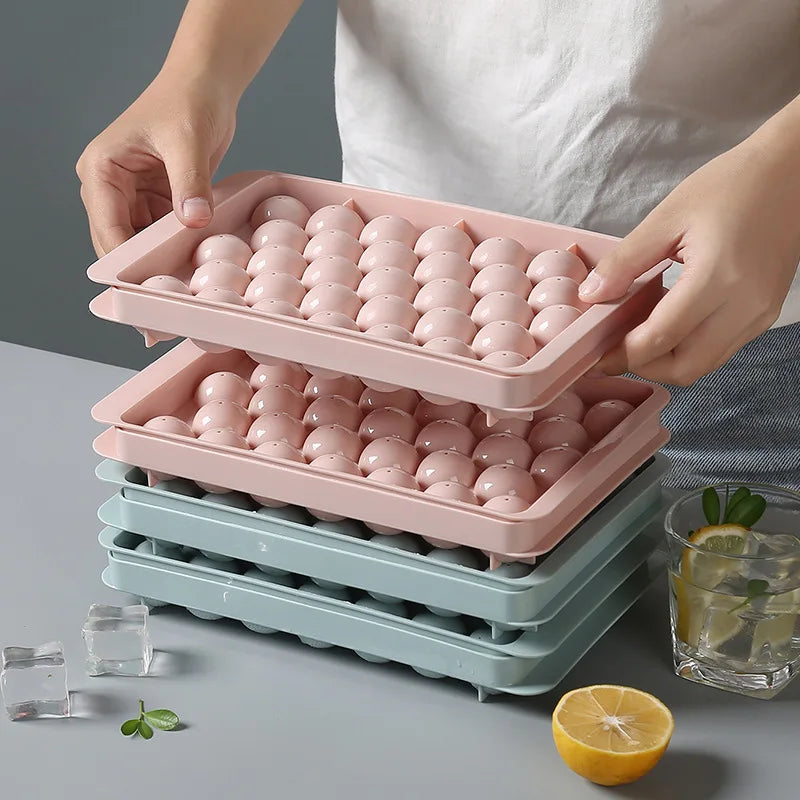 Round Ice Cube Tray with Lid