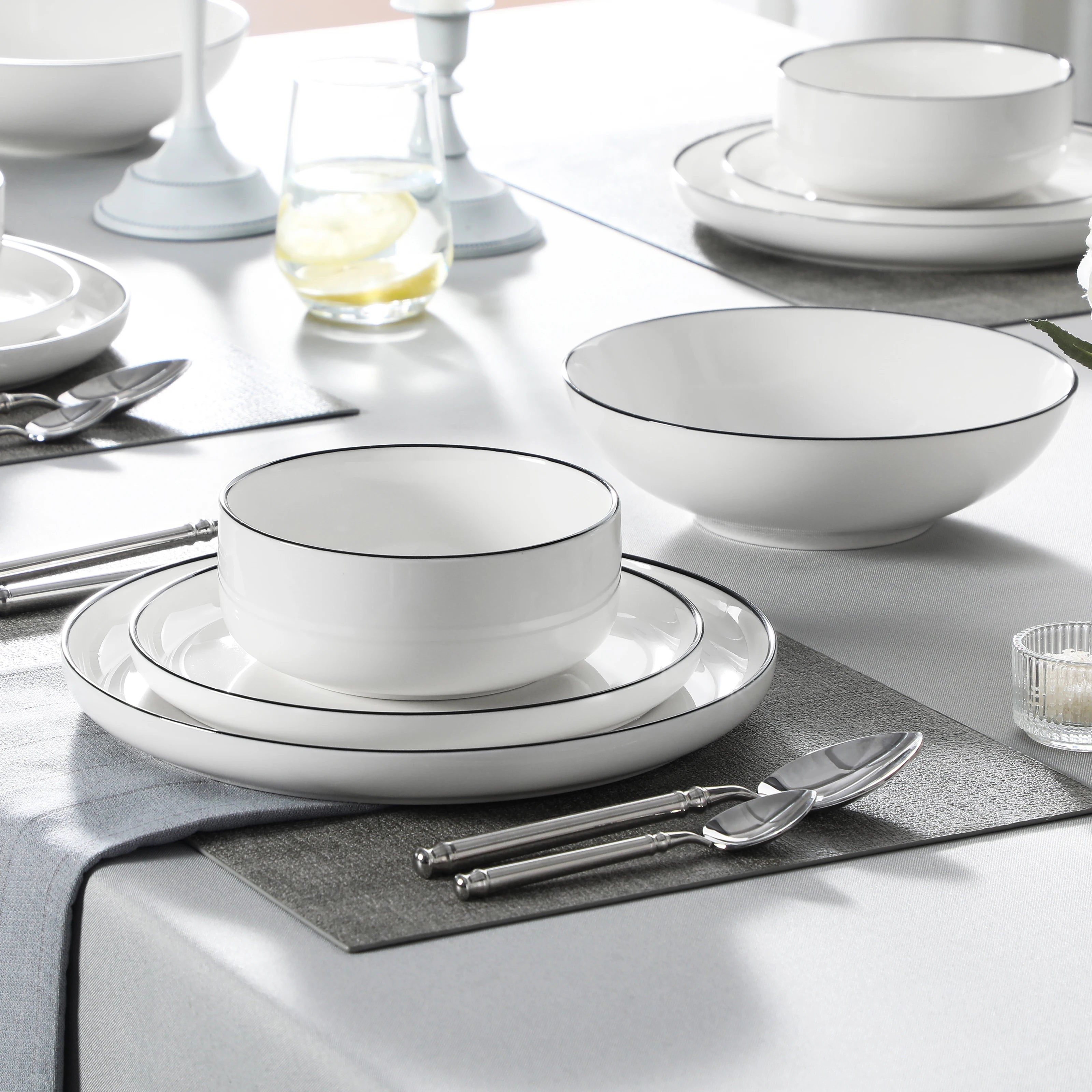 24/48Pc. Ceramic Black Rim Porcelain dinnerware