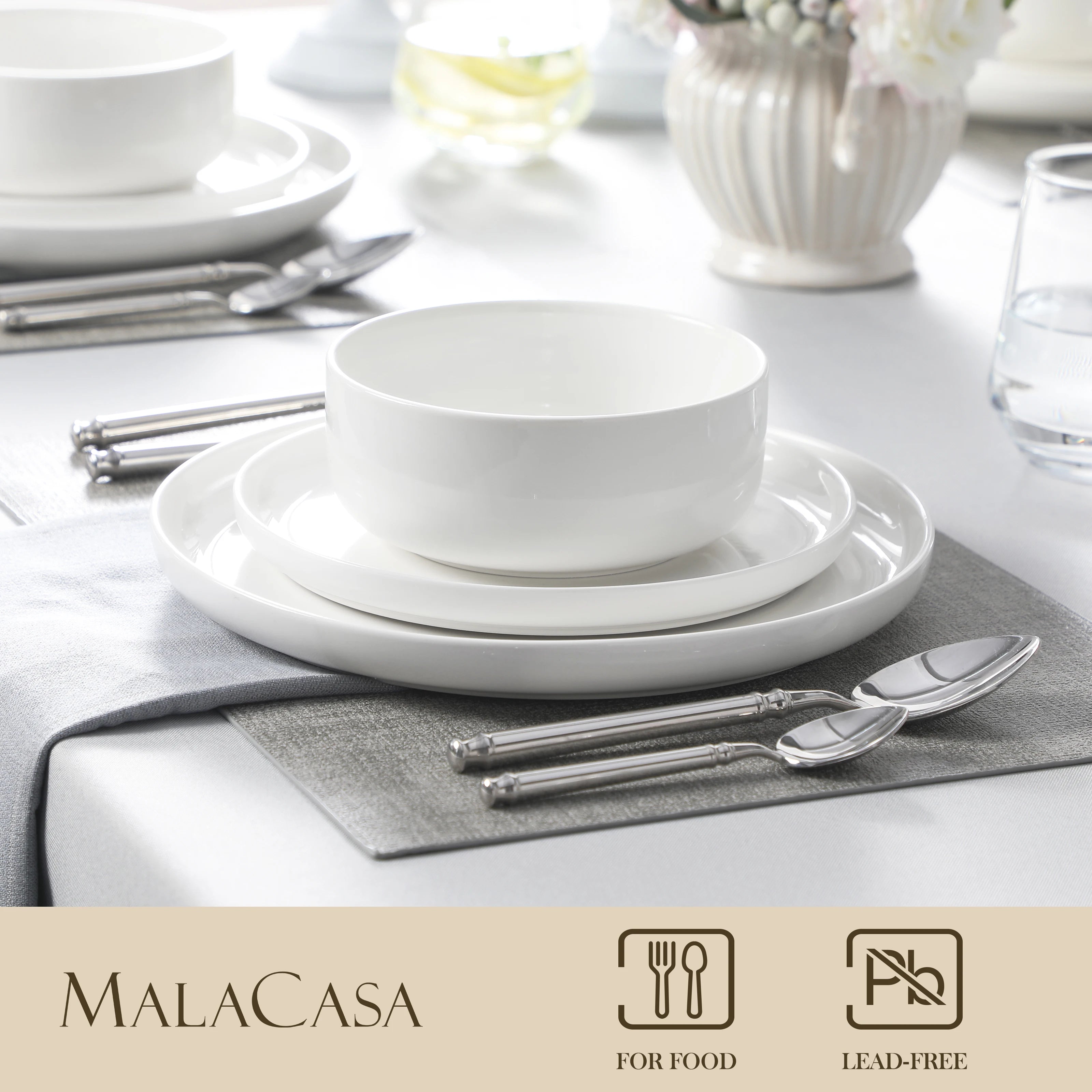 12 Pc. Porcelain Dinnerware Set