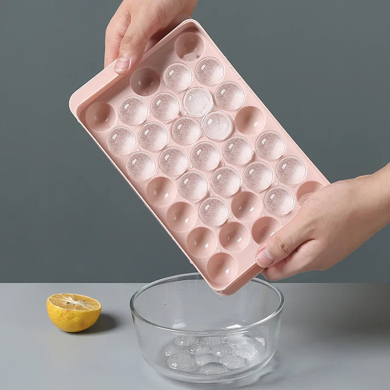 Round Ice Cube Tray with Lid