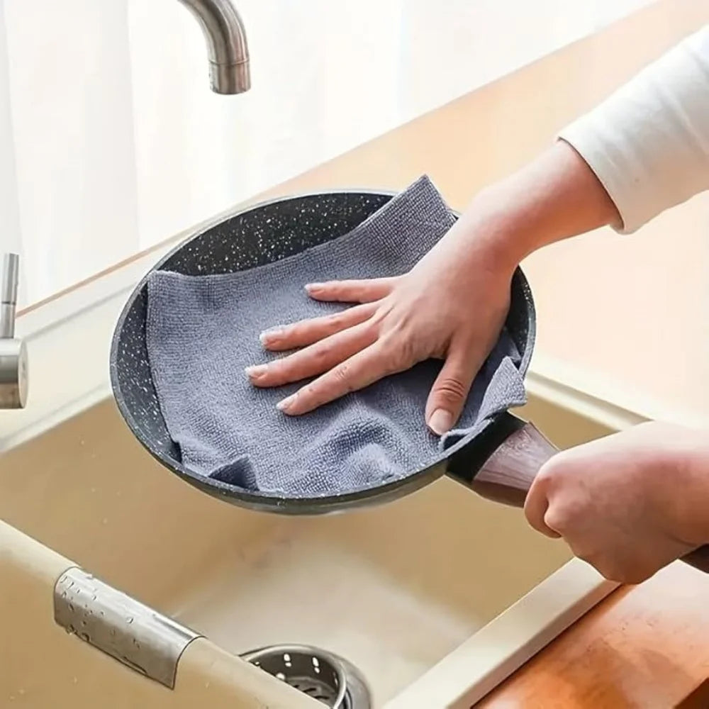 Microfiber Cleaning Cloth Roll